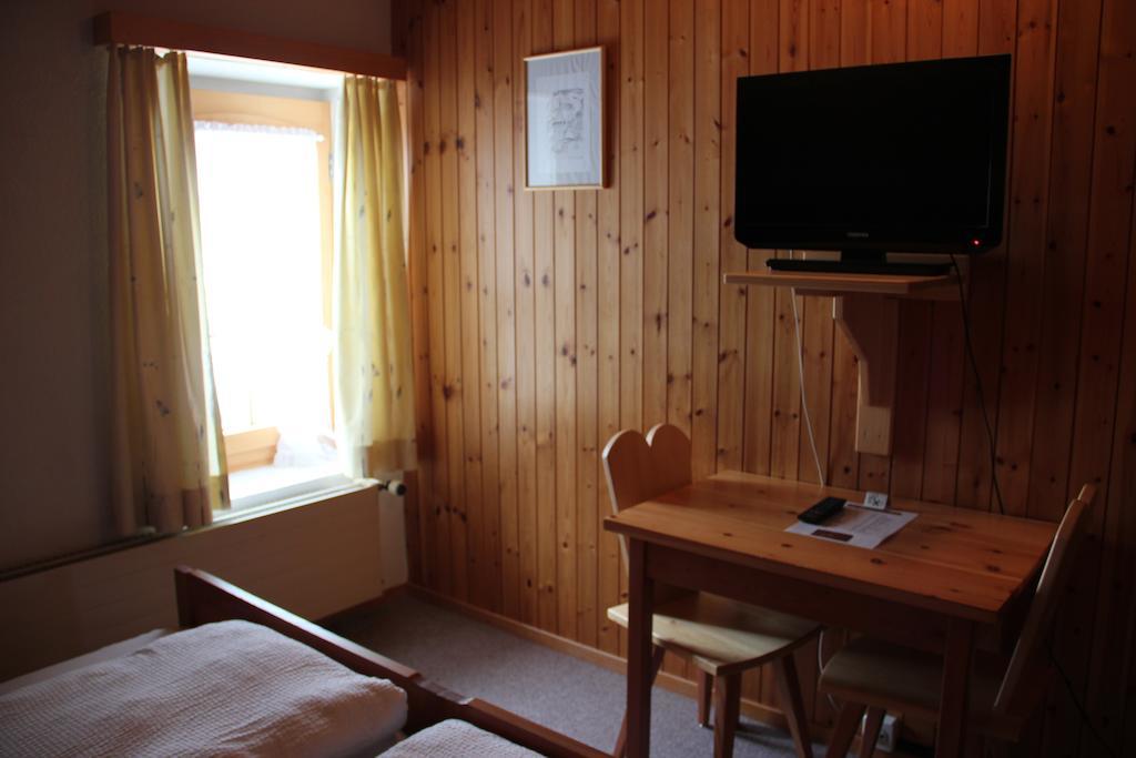 Hotel Bergfreund Herbriggen Zimmer foto